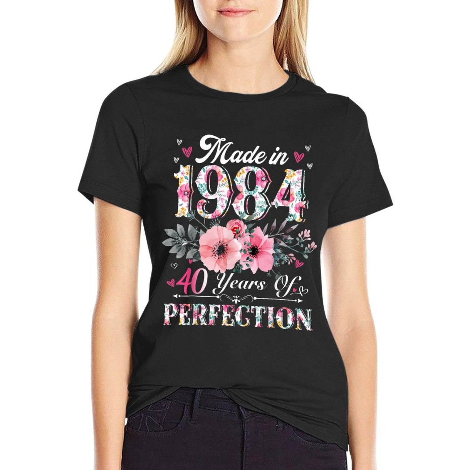 40 Year Old Made In 1984 Floral 40th Birthday Gifts Women  Relaxed-fit T-Shirt