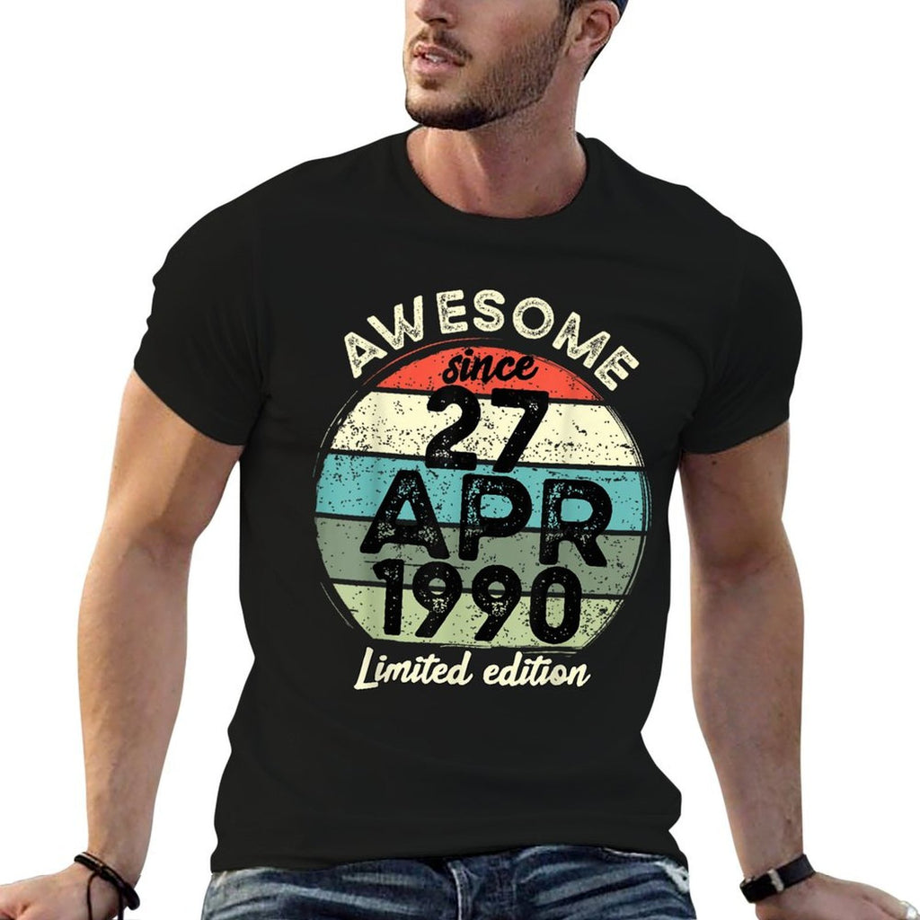 27 April 1990 35th Birthday 35 Year Old 2025 Birthday  Lightweight T-Shirt